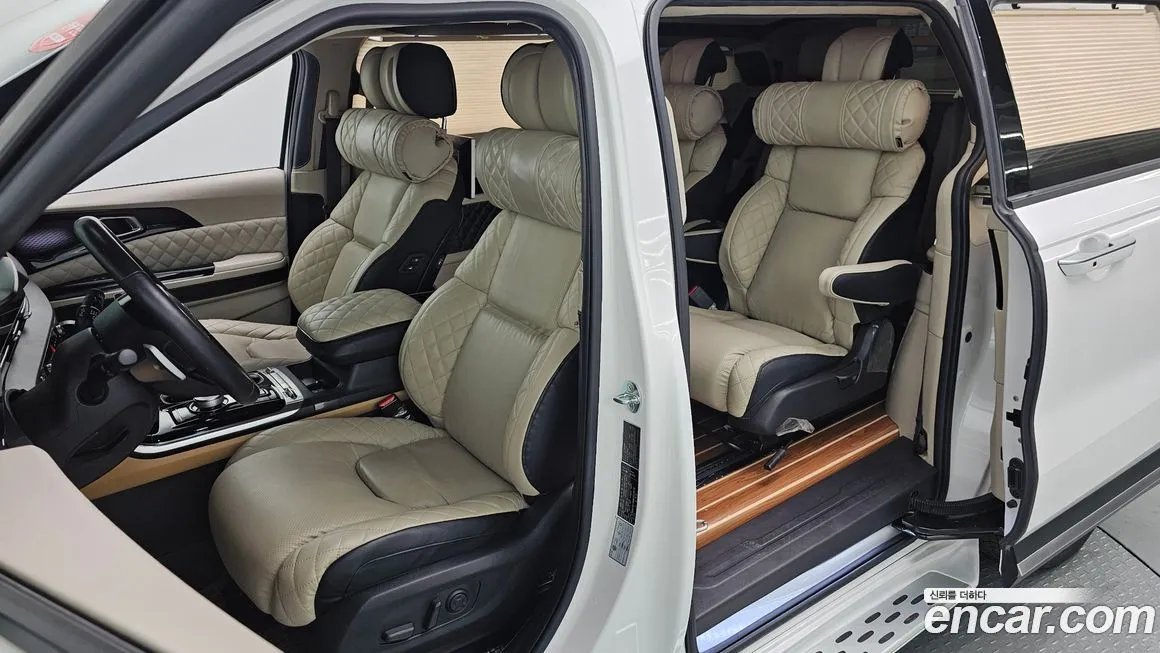 Kia Carnival — фото 10