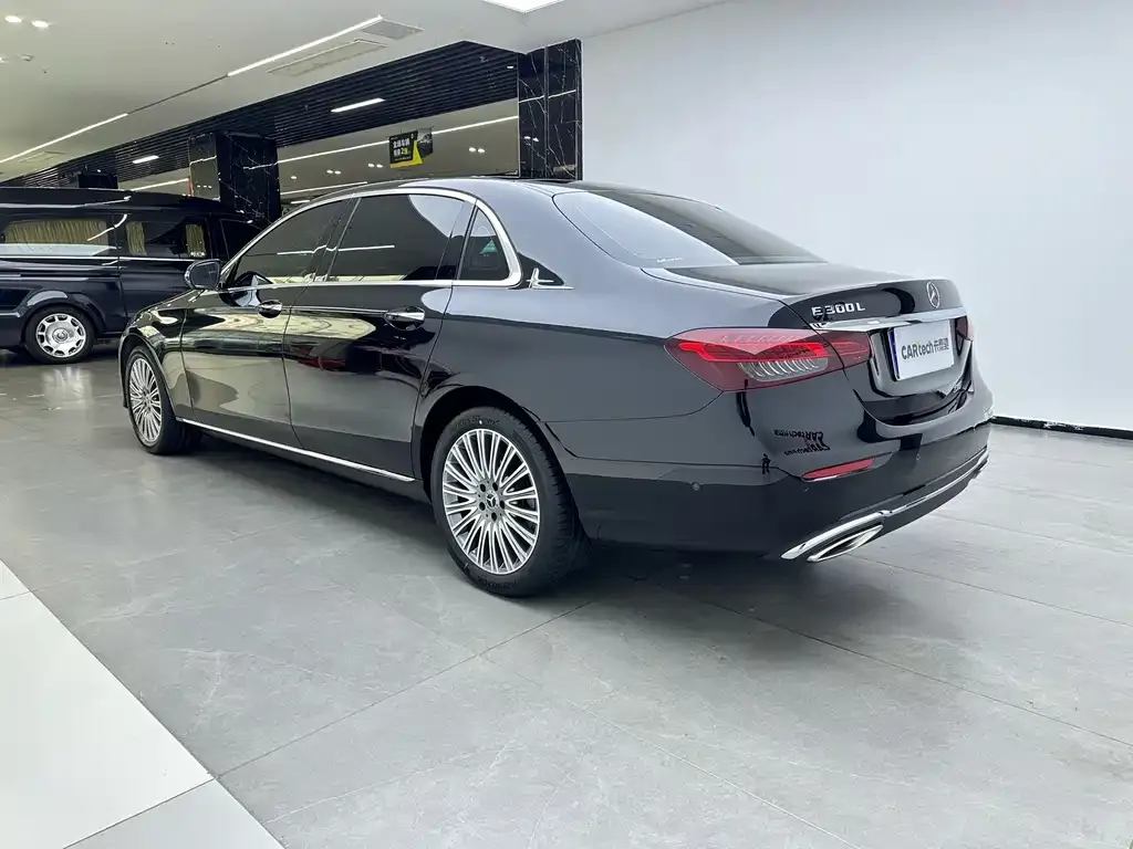 Mercedes-Benz E-Class 2023 из CN, фото 7