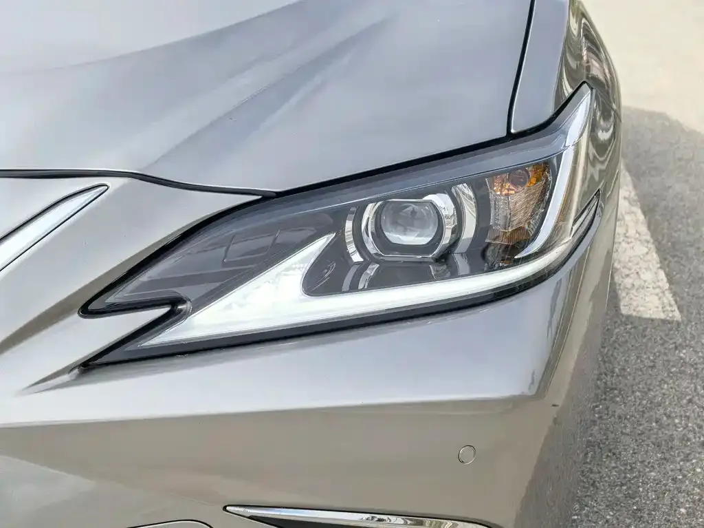 Lexus ES 2023 из CN, фото 10
