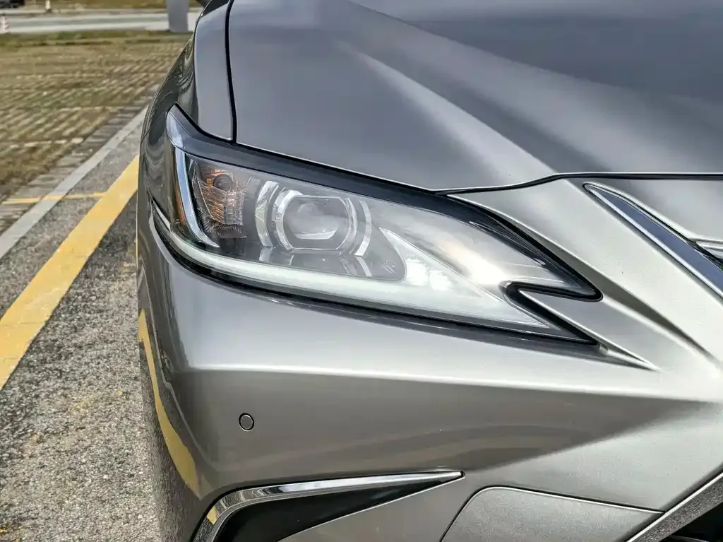 Lexus ES 2023 из CN, фото 9