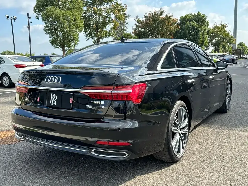 Audi A6L 2021 из CN, фото 9