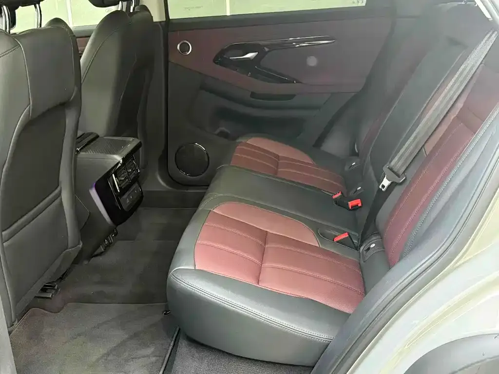 Land Rover Evoque 2025 из CN, фото 7