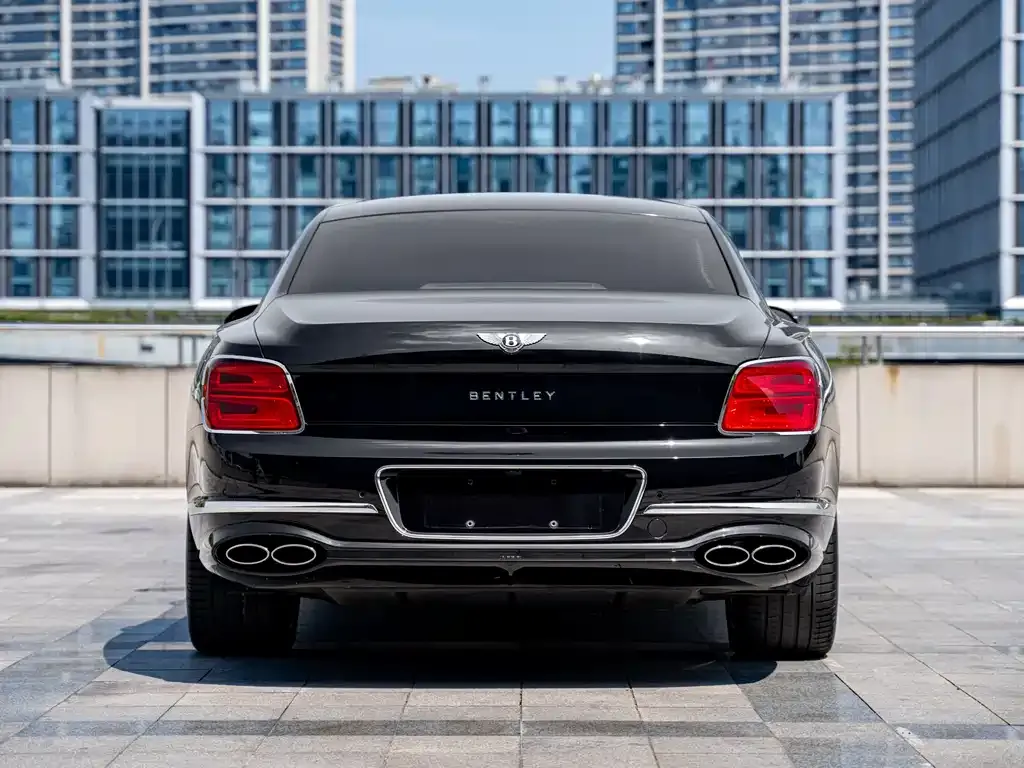 Bentley Flying Spur PHEV 2022 из CN, фото 2