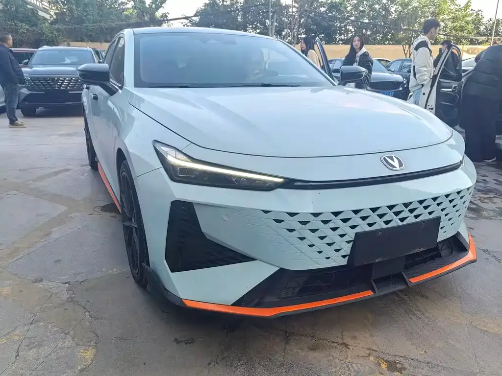 Changan UNI-V 2024 из CN, фото 3