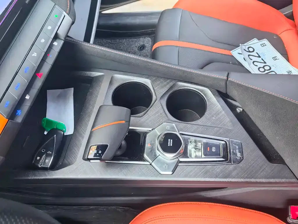 Changan UNI-V 2024 из CN, фото 7