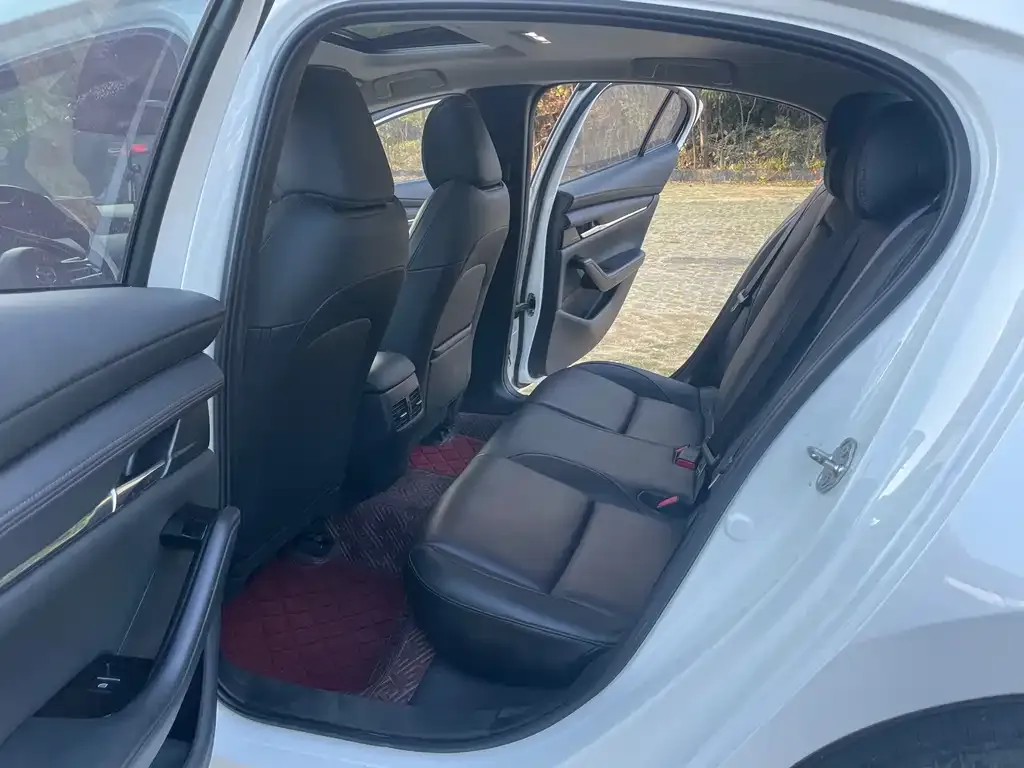 Mazda 3 Axela 2022 из CN, фото 10