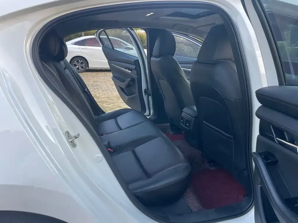 Mazda 3 Axela 2022 из CN, фото 8