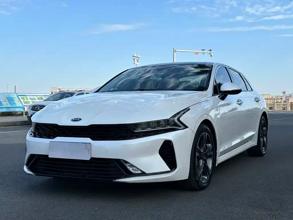 Kia K5 2021 из CN, фото 1