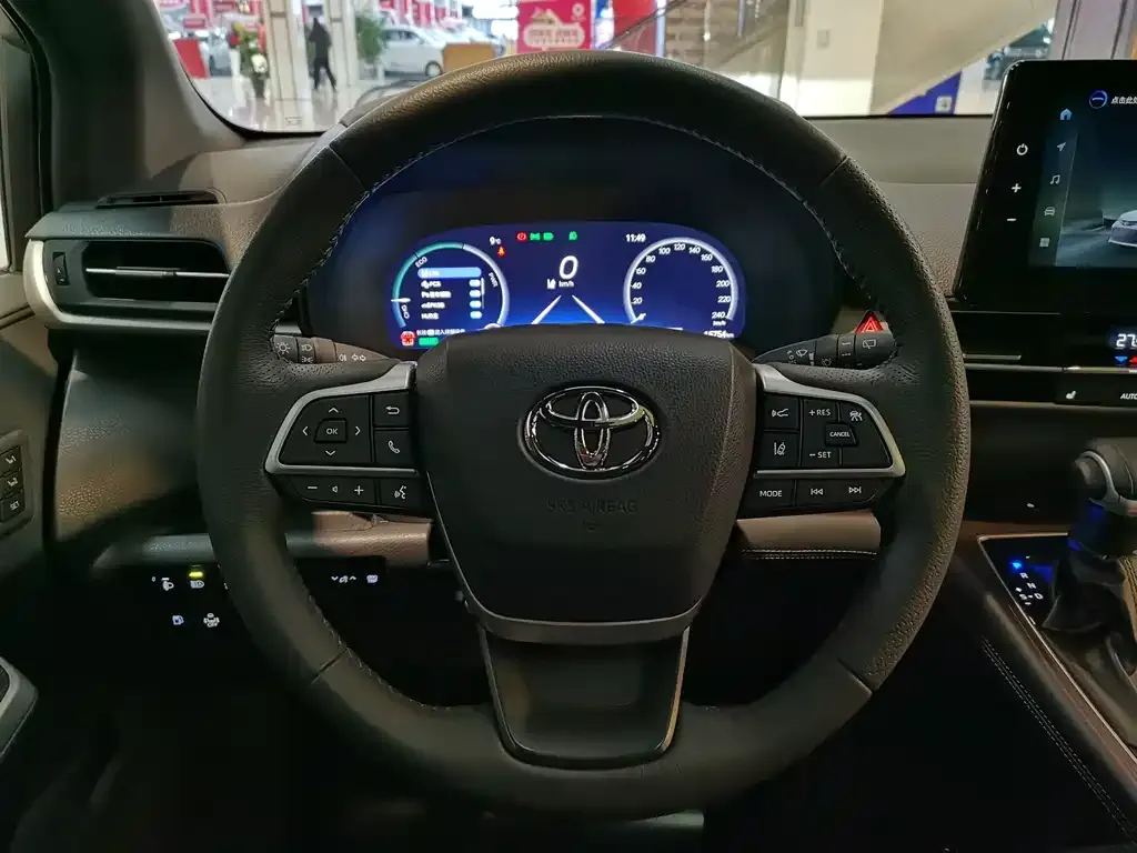 Toyota Granvia 2025 из CN, фото 7