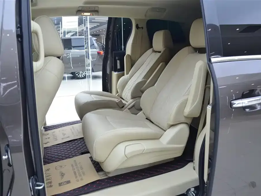 Buick GL8 2024 из CN, фото 5