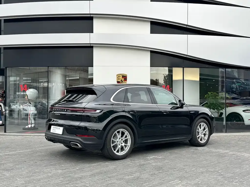 Porsche Cayenne Hybrid — фото 6