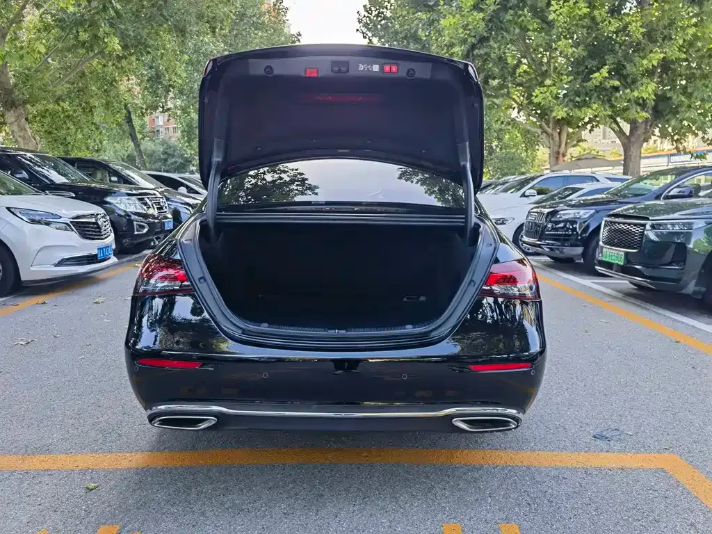 Mercedes-Benz E-Class 2023 из CN, фото 10