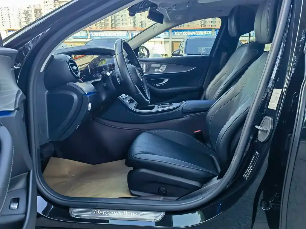 Mercedes-Benz E-Class 2023 из CN, фото 4