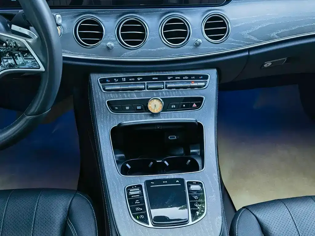 Mercedes-Benz E-Class 2023 из CN, фото 7
