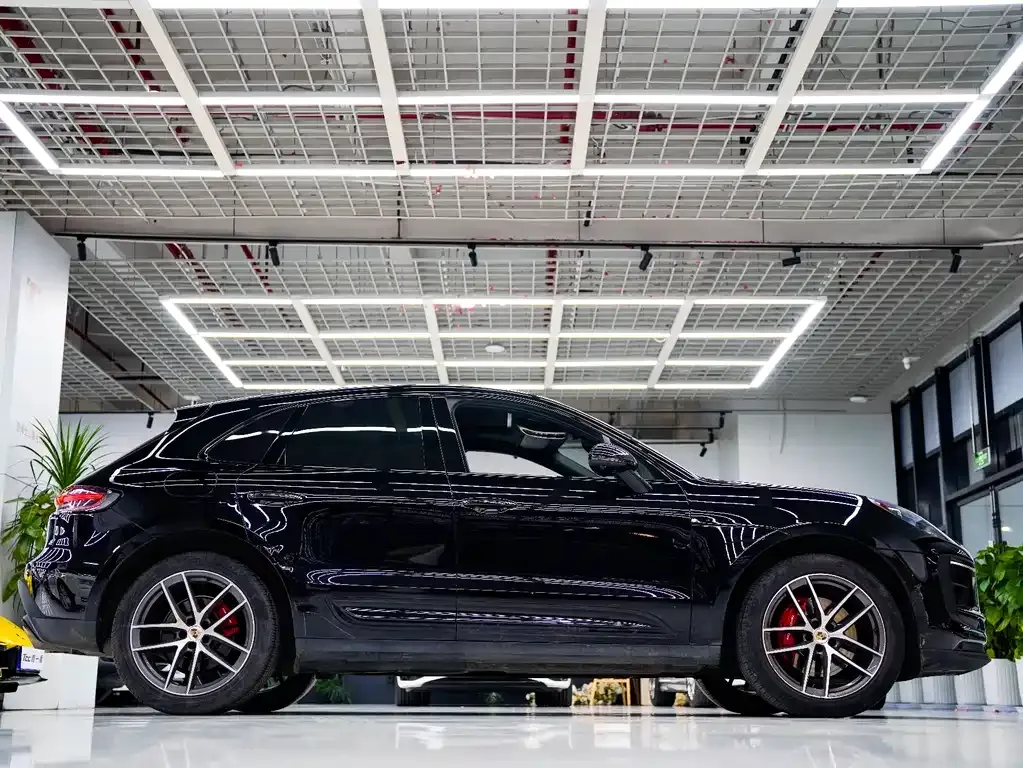 Porsche Macan — фото 5