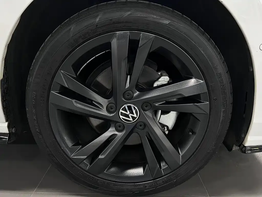 Volkswagen Golf 2022 из CN, фото 10