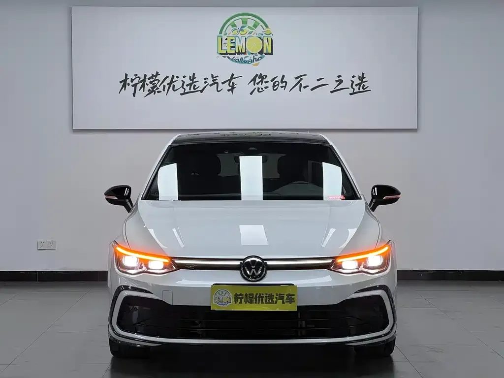 Volkswagen Golf 2022 из CN, фото 2