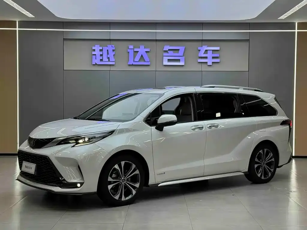 Toyota Granvia 2024 из CN, фото 1