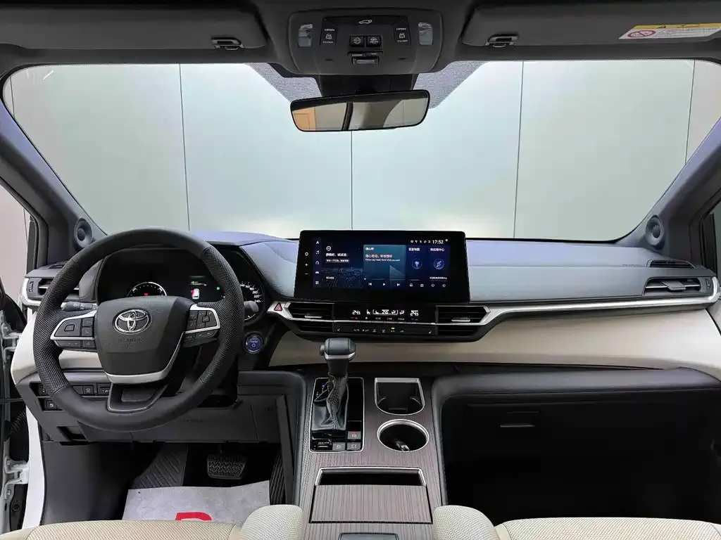 Toyota Granvia 2024 из CN, фото 9