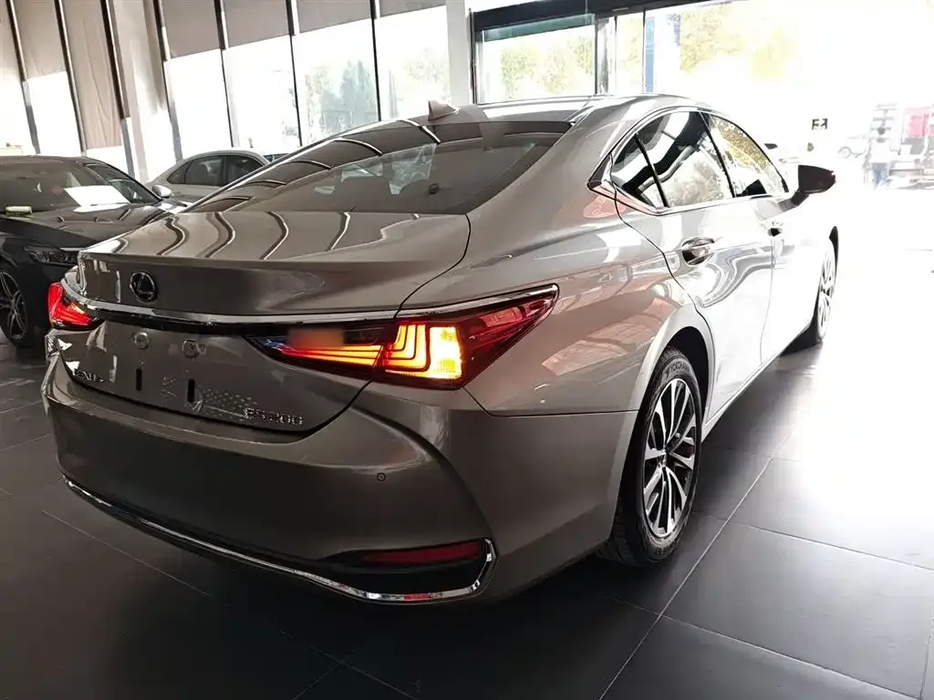 Lexus ES 2022 из CN, фото 7