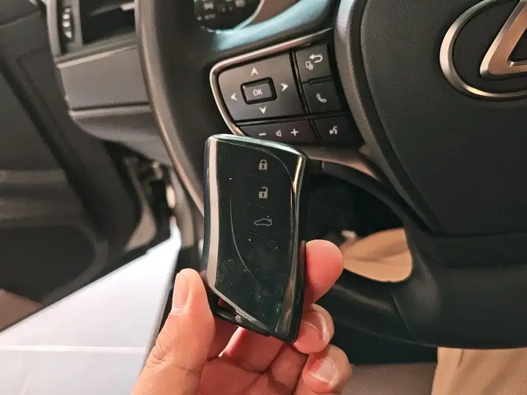 Lexus ES 2022 из CN, фото 9