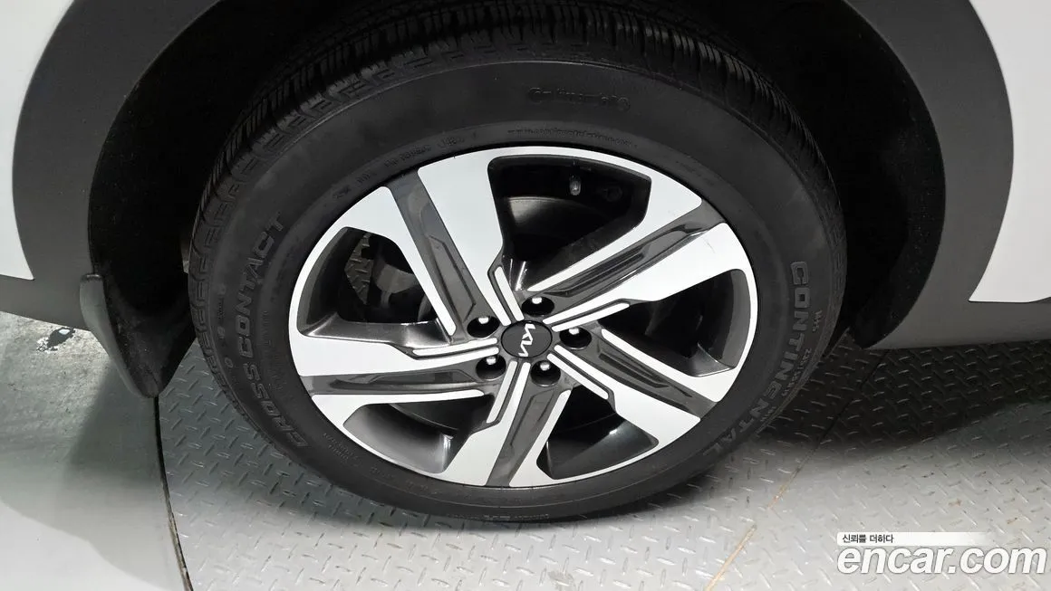 Kia Sorento — фото 5