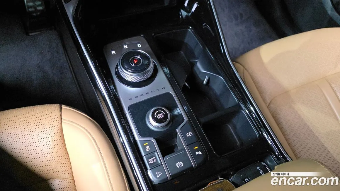 Kia Sorento — фото 9