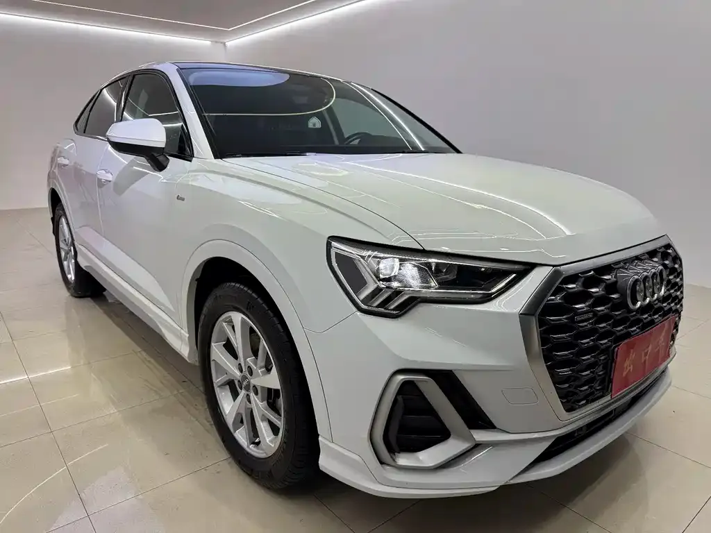 Audi Q3 Sportback 2021 из CN, фото 2