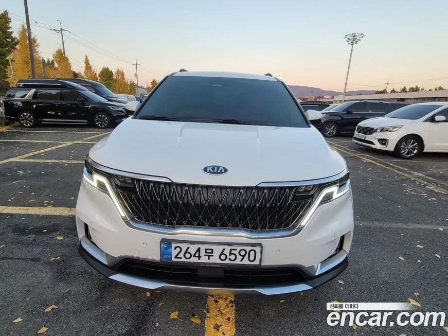 Kia Carnival — фото 1
