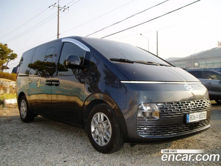 Hyundai Staria — фото 3