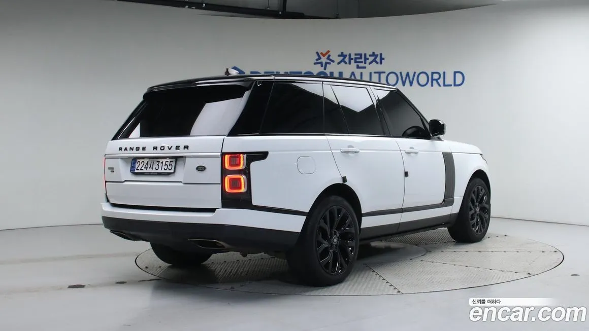 Land Rover Range Rover 2022 из KR, фото 2