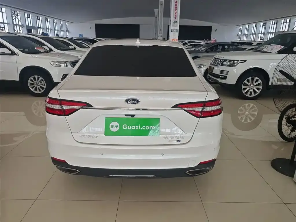 Ford Taurus 2022 из CN, фото 8