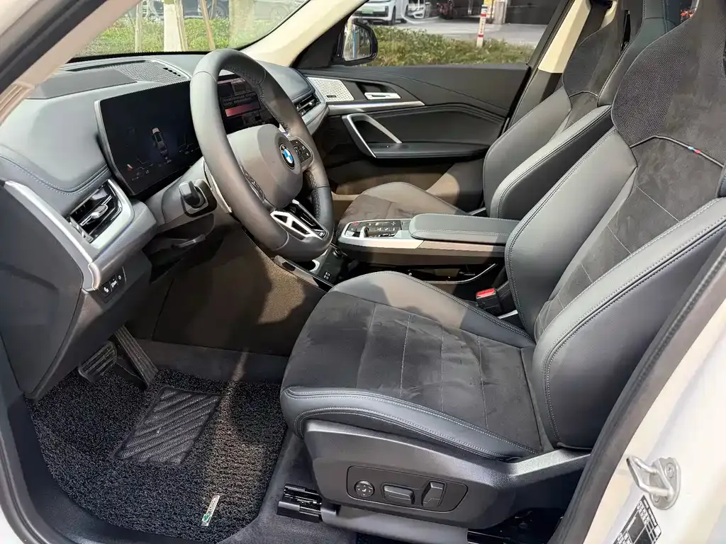 BMW X1 2024 из CN, фото 10