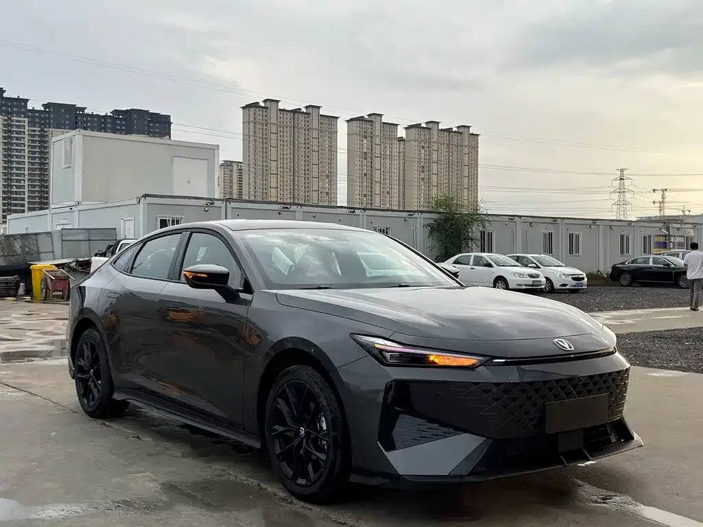 Changan UNI-V 2025 из CN, фото 3