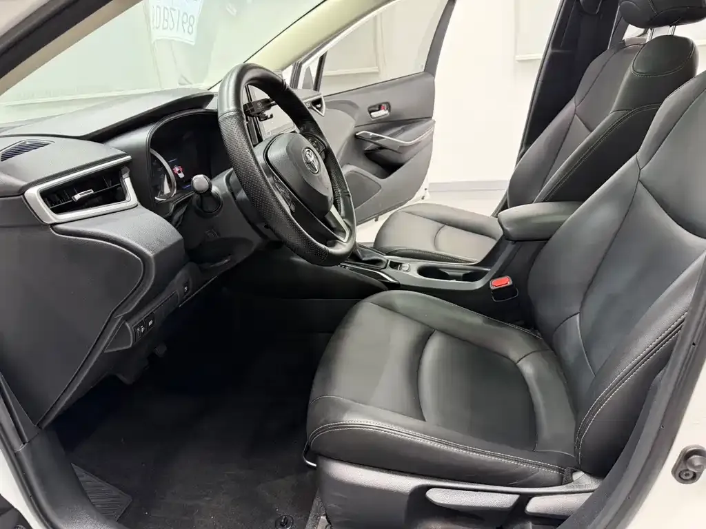 Toyota Corolla 2022 из CN, фото 7