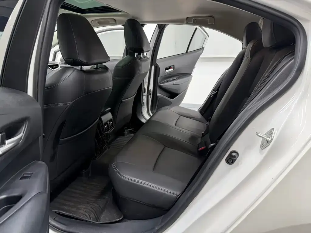 Toyota Corolla 2022 из CN, фото 9