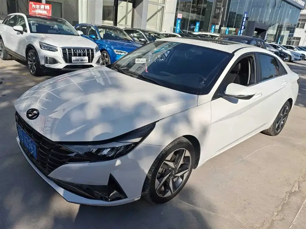 Hyundai Elantra 2022 из CN, фото 1