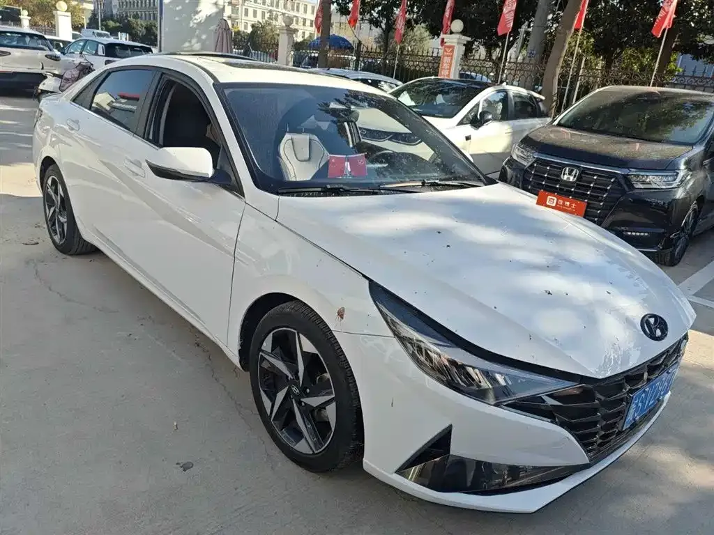 Hyundai Elantra 2022 из CN, фото 3
