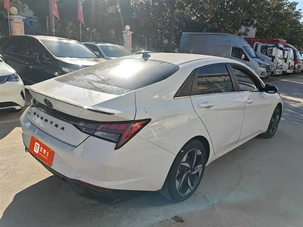 Hyundai Elantra 2022 из CN, фото 4