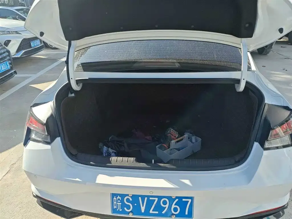Hyundai Elantra 2022 из CN, фото 8