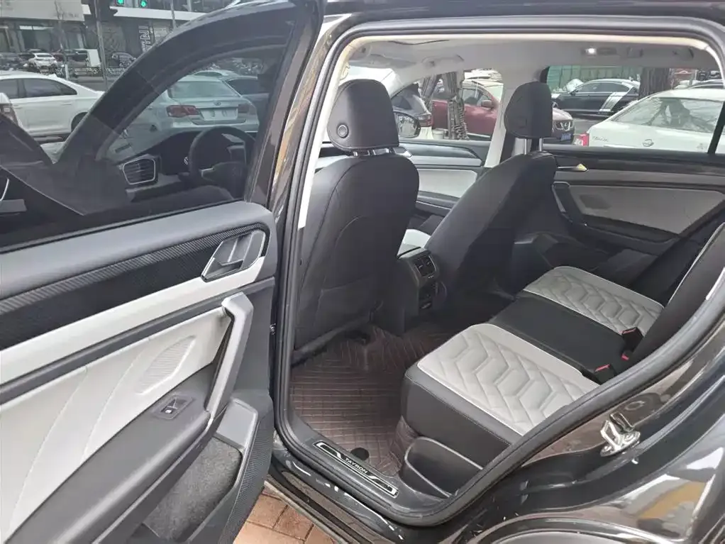 Volkswagen Tayron 2022 из CN, фото 8