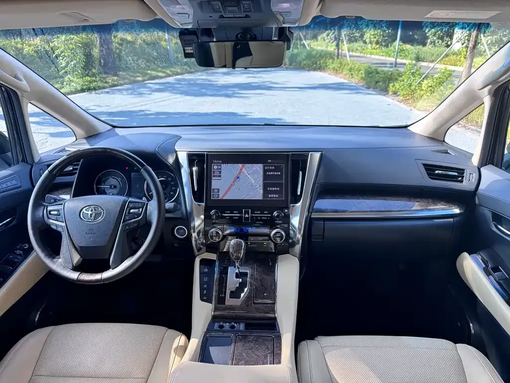 Toyota Alphard 2022 из CN, фото 8