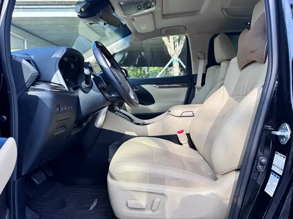 Toyota Alphard 2022 из CN, фото 9