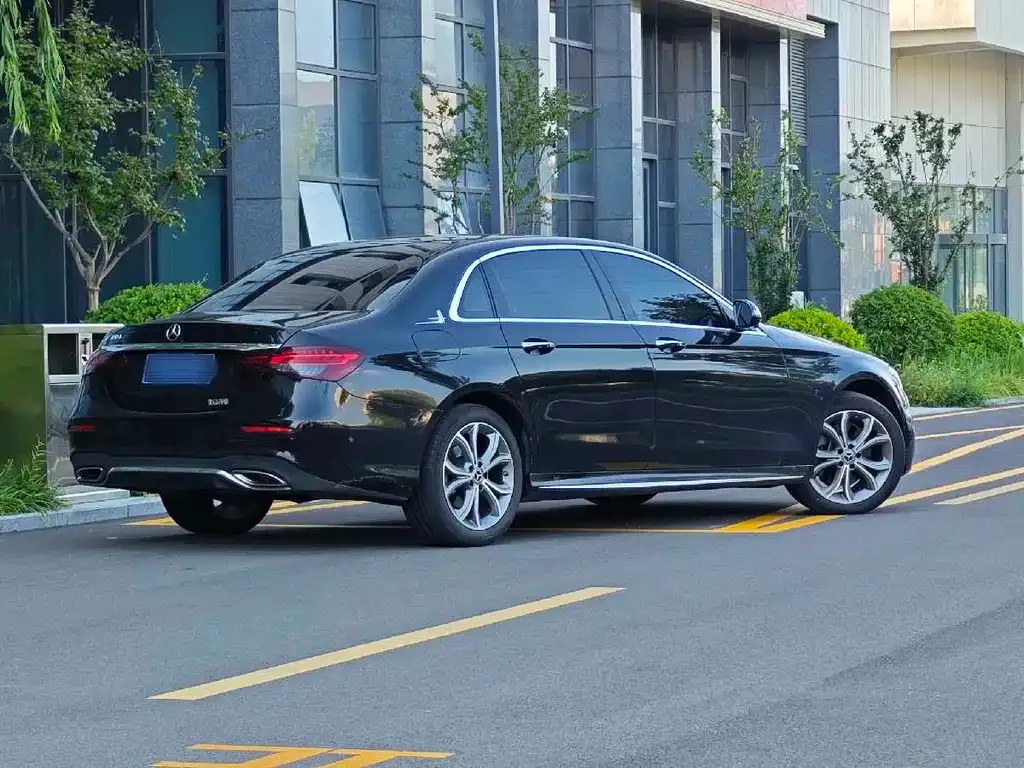 Mercedes-Benz E-Class 2021 из CN, фото 9