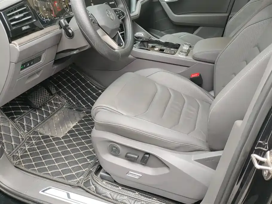 Volkswagen Touareg 2021 из CN, фото 9