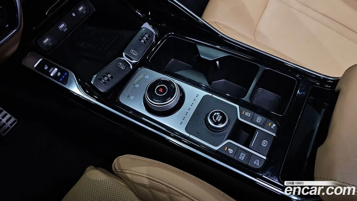 Kia Sorento — фото 9