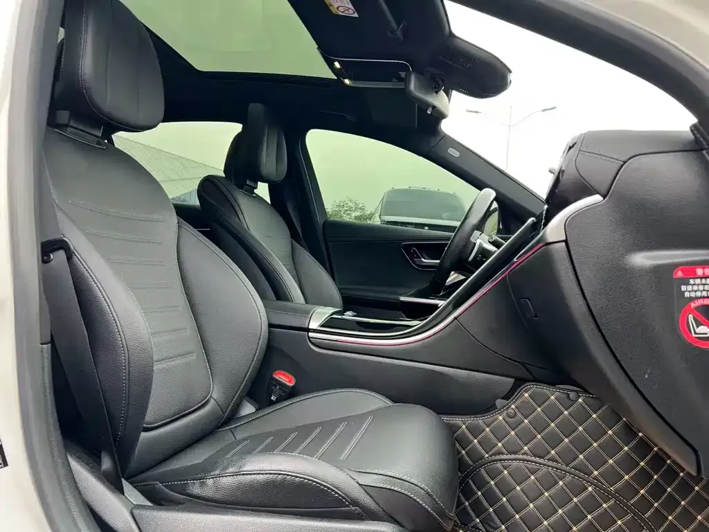 Mercedes-Benz C-Class 2023 из CN, фото 9