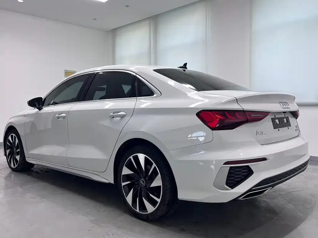 Audi A3 2022 из CN, фото 6