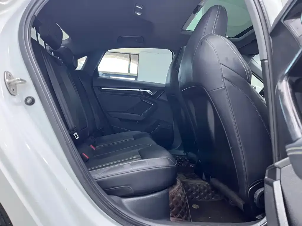 Audi A3 2022 из CN, фото 7