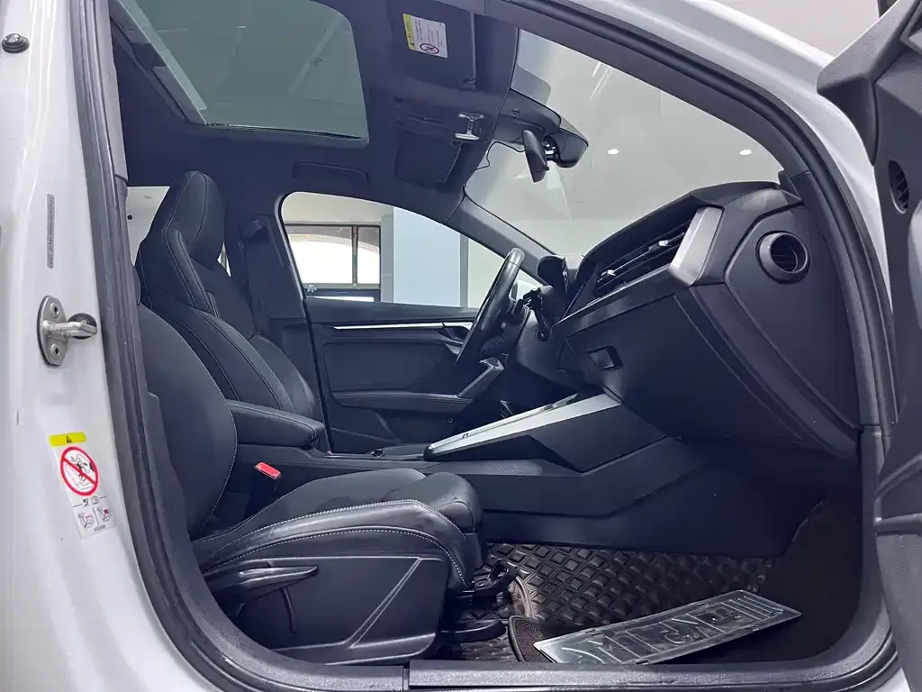 Audi A3 2022 из CN, фото 8